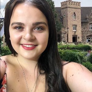 Meet your Posher, Jackie